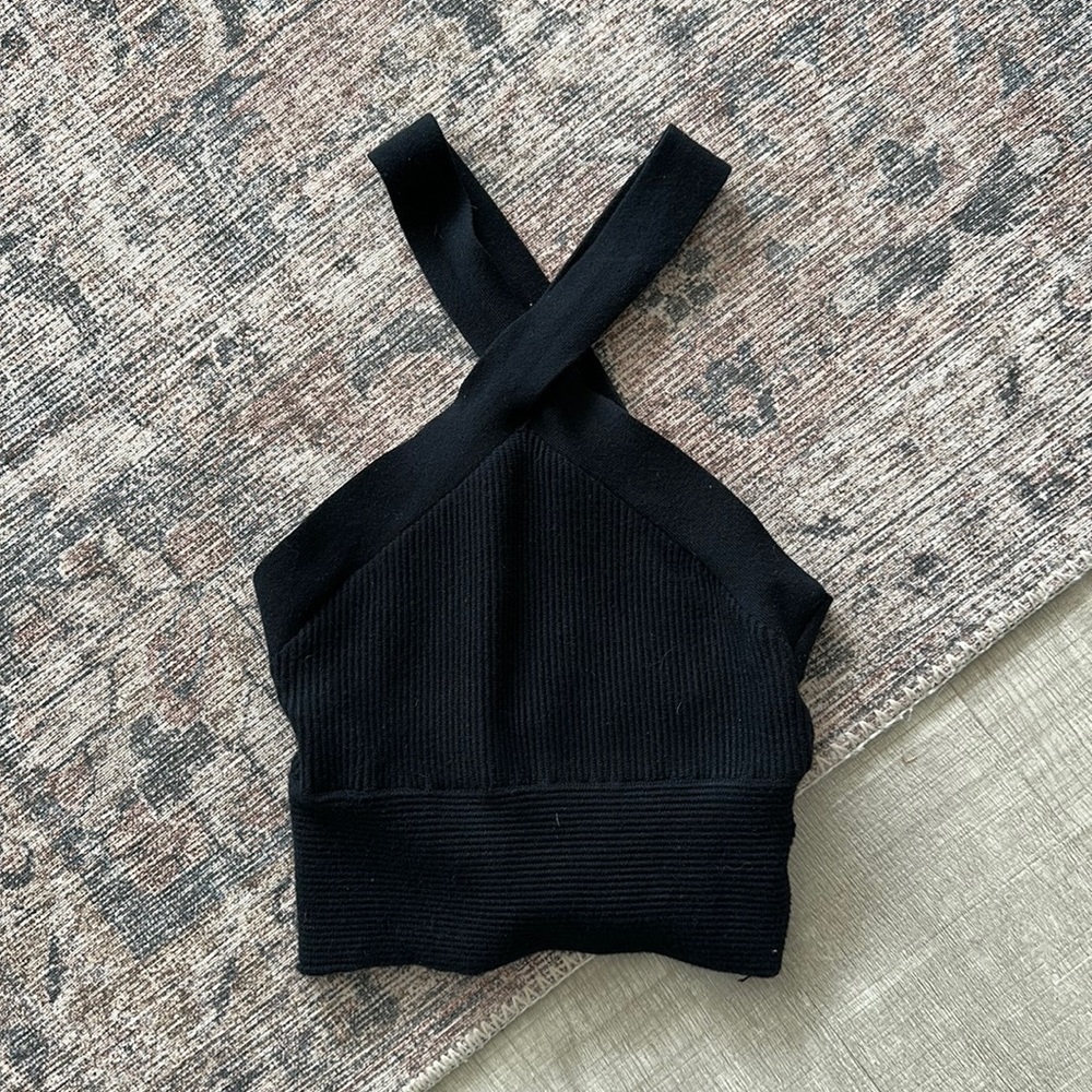 Abercrombie cropped sweater tank